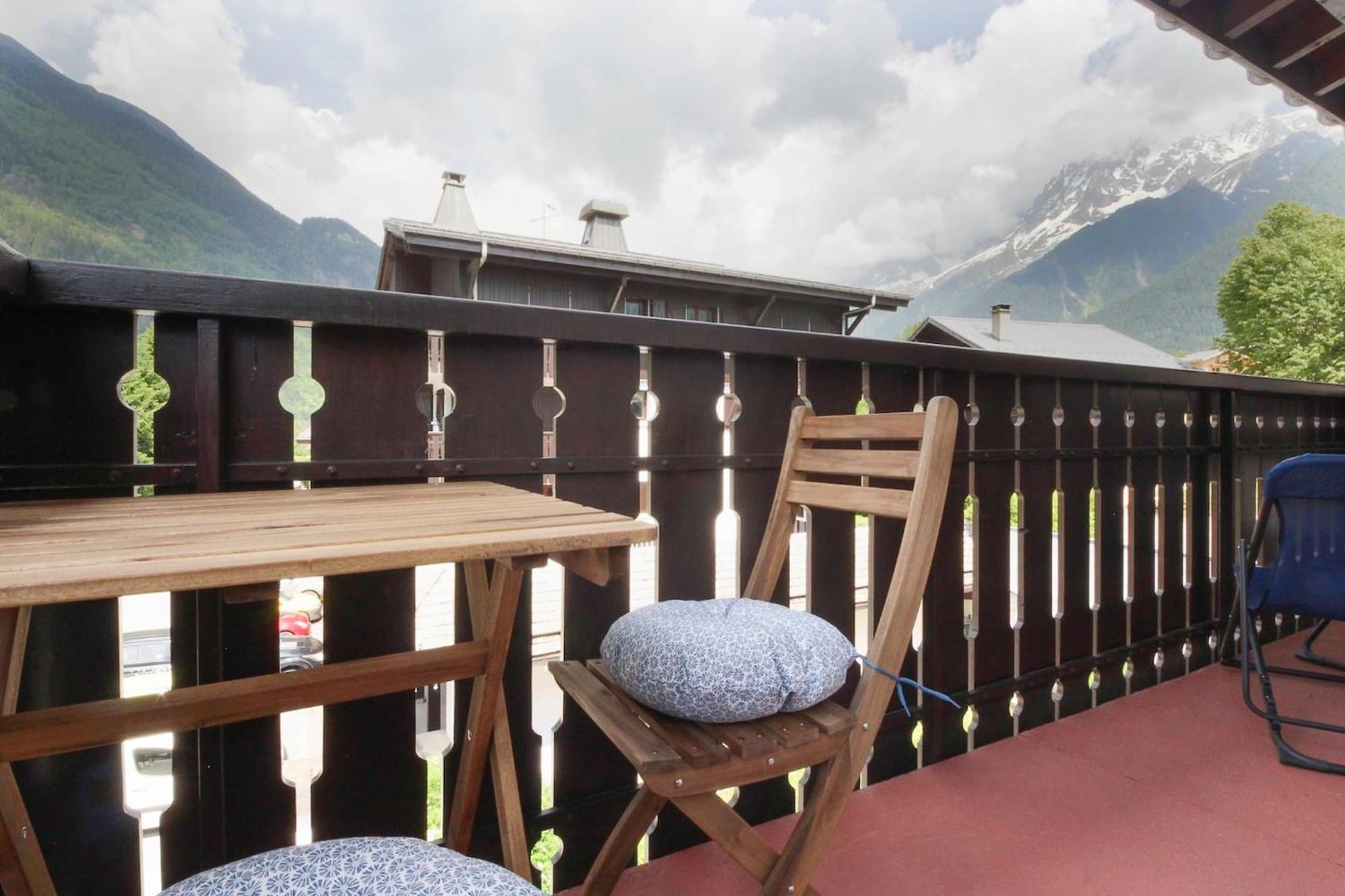 Apartament La Griaz - Chaleureux Et Cosy -Vue Sur Les Montagnes - Grand Balcon Les Houches Zewnętrze zdjęcie